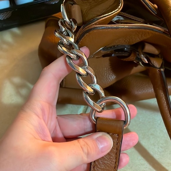 Michael Kors leather purse (SOLD) - Picture 5 of 7